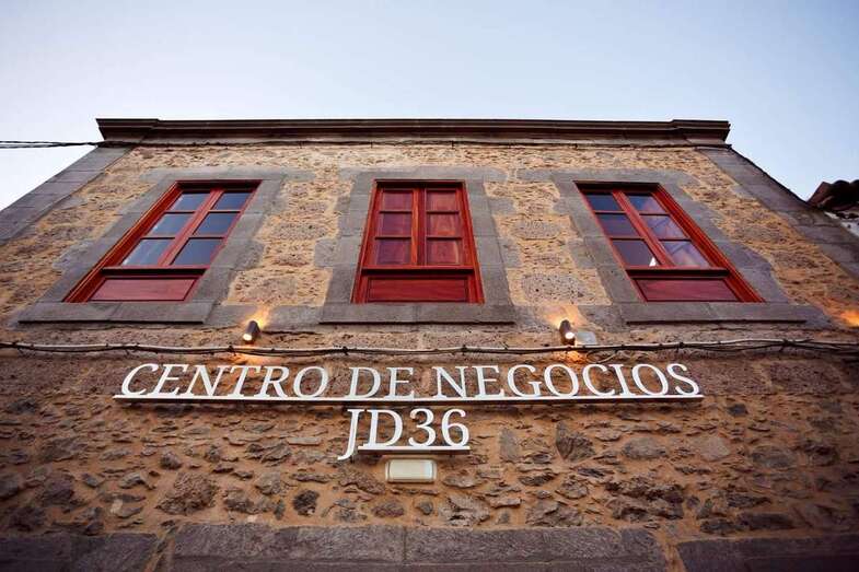 La sede del prestigioso despacho está en la calle León y Castillo de Telde/TA.